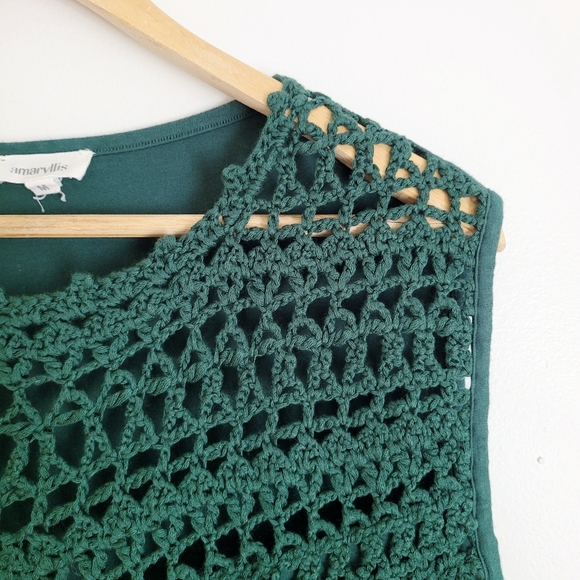 Amaryllis | Green Modal Crochet Sleeveless Top - M - Picture 2 of 8